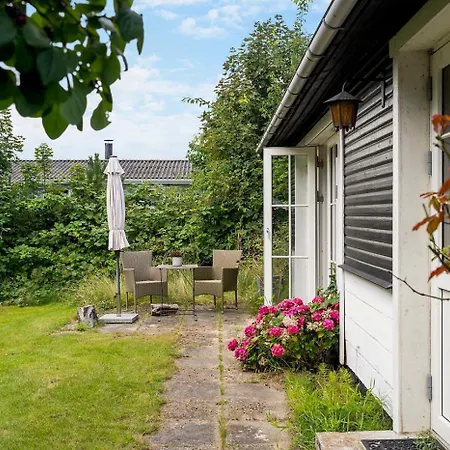 Semesterbostad Classic Swedish-inspired Fårevejle